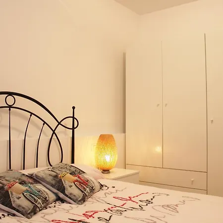 Casa *